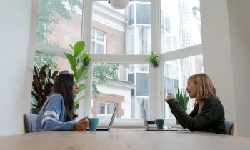 想了解更多打造集体育资讯、数据分析、社区互动于一体的综合娱乐平台。相关内容，尽在C7C7.APP。 - C7C7.APP